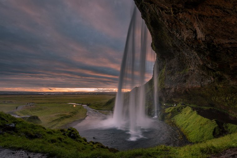 074 IJsland, Seljalandsfoss.jpg